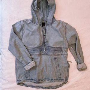 Pullover jean jacket with pockets